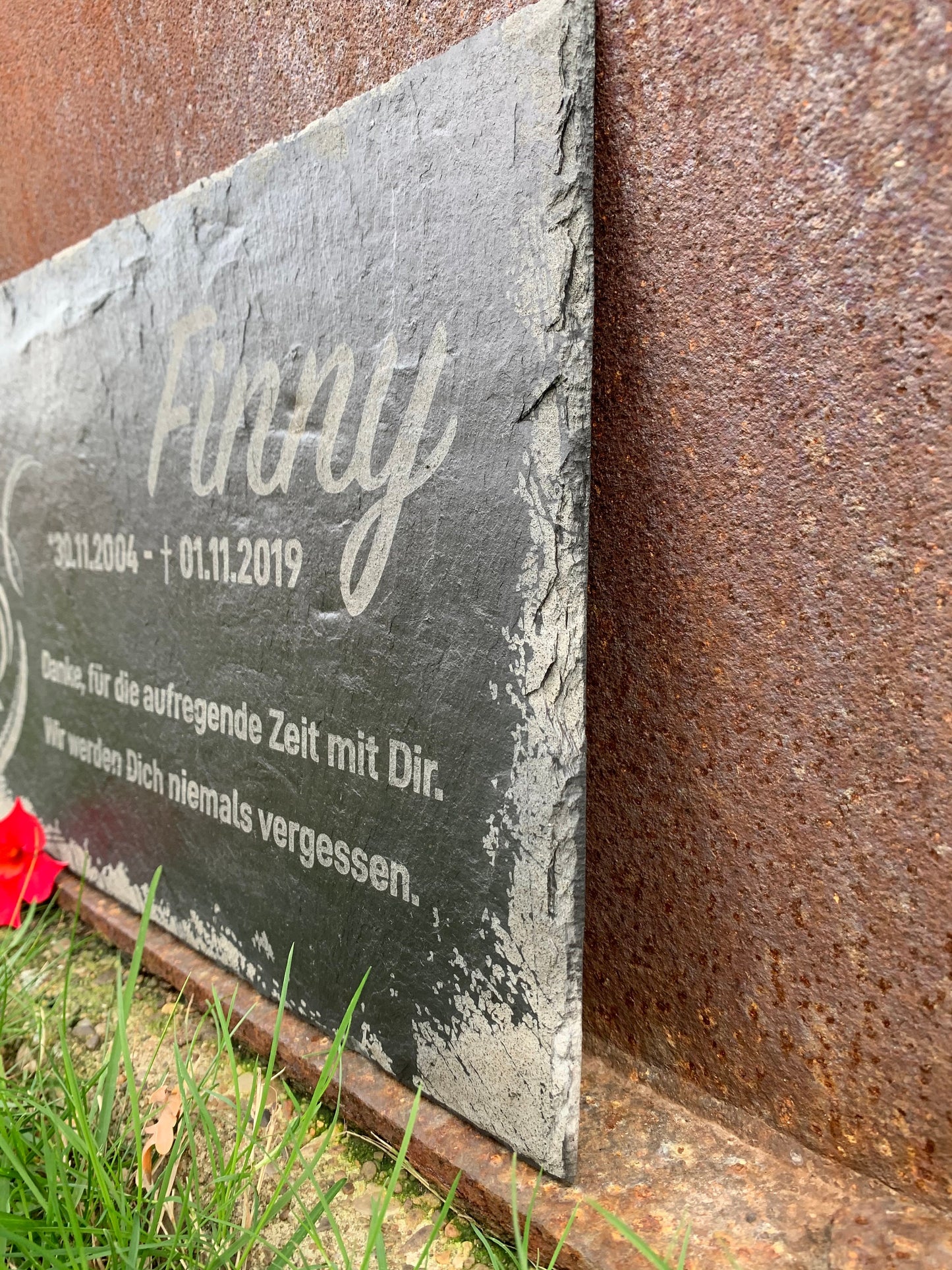 Tiergrabsteine, Gedenktafel für Tiere, personalisiert, gravierte Naturschiefertafel, Grabstein, Grabschmuck, Urnenstein, Grabtafel