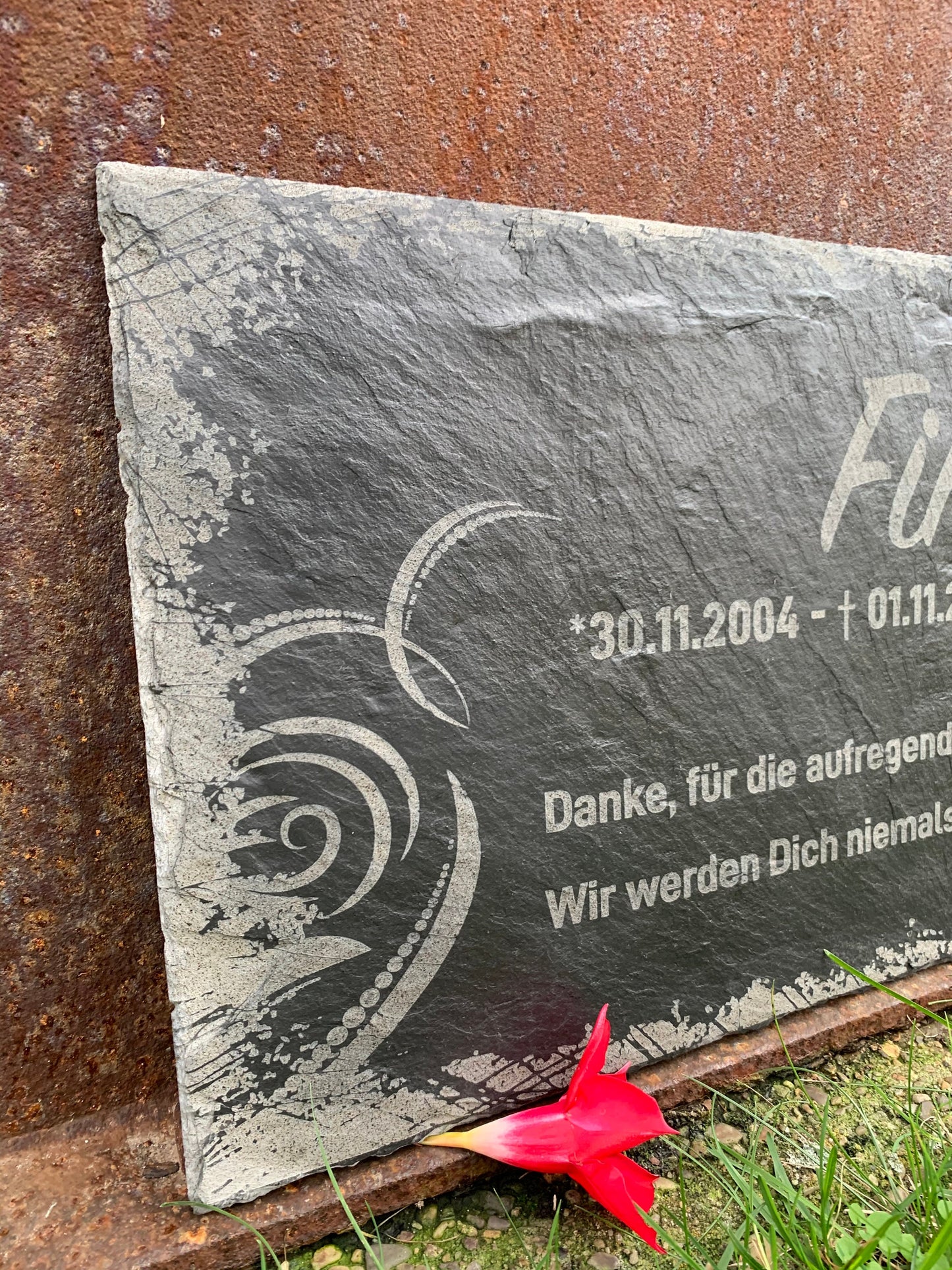 Tiergrabsteine, Gedenktafel für Tiere, personalisiert, gravierte Naturschiefertafel, Grabstein, Grabschmuck, Urnenstein, Grabtafel