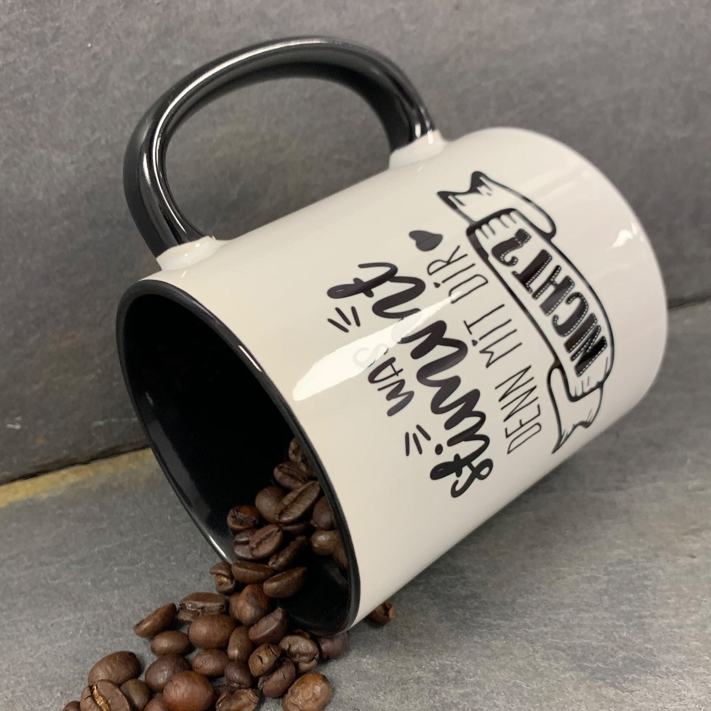 Tasse mit Spruch "Was stimmt denn mit Dir nicht" Kaffeetasse | Kaffeebecher