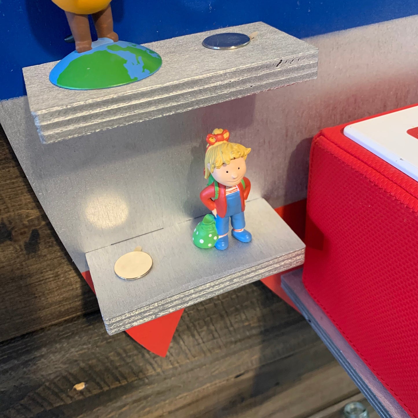 Toniebox Regal Rakete personalisiert | Ablage für Musikbox & Toniefiguren | Wandregal | Figuren | Wandhalterung