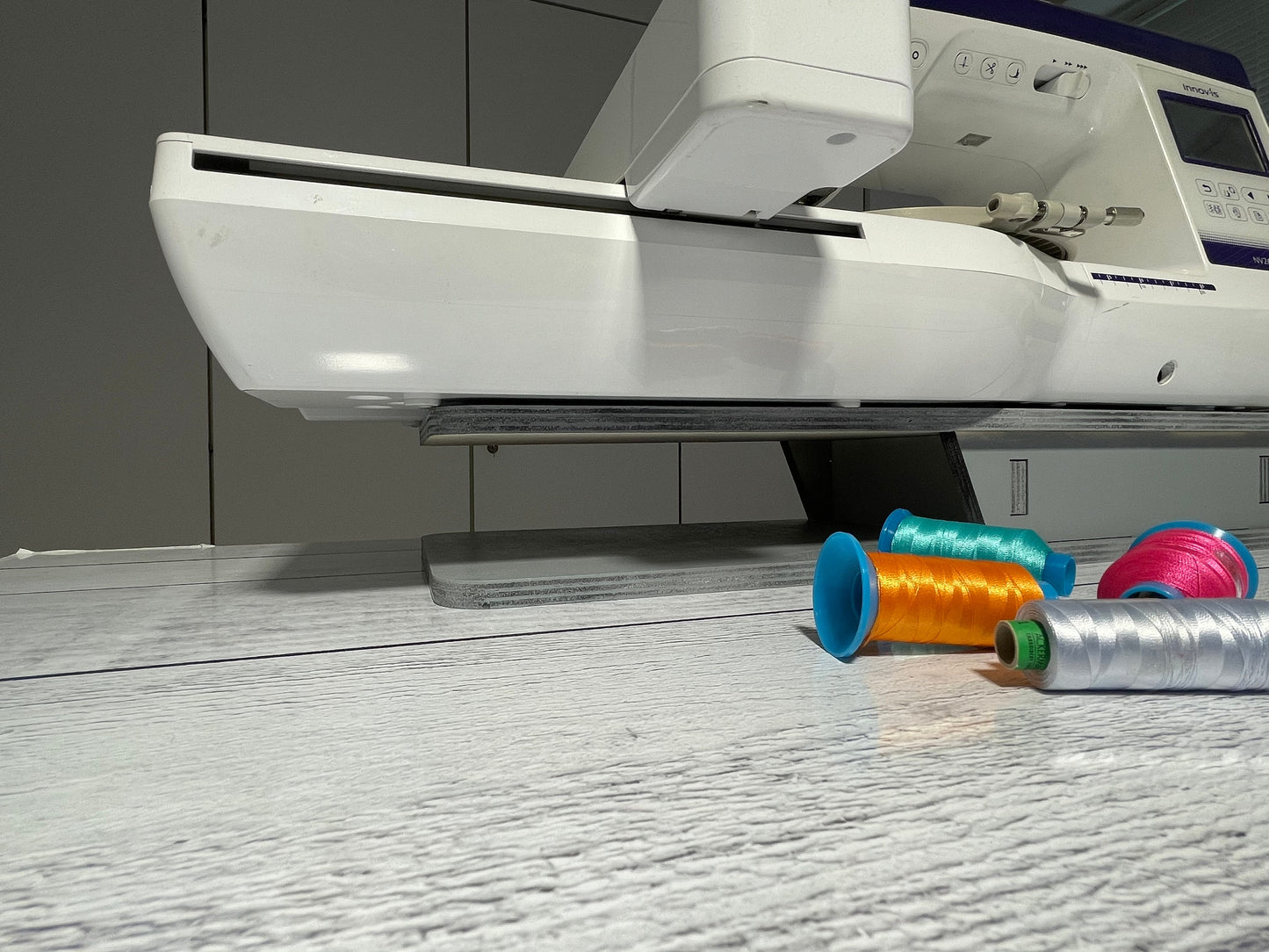 Erhöhung für Stickmaschine | Freiarmmaschine | Nähmaschinen von zB Brother | Stick | Erleichterung | Innovation