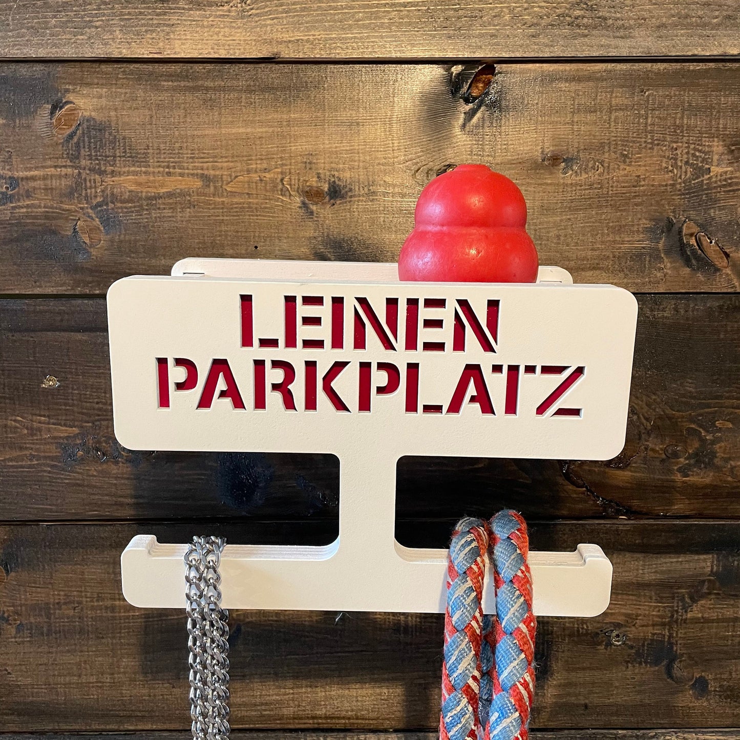 Hundegarderobe personalisiert, Leinengarderobe, Leinenparkplatz, Leinenhalter, Leinenplatz, Leine aufhängen