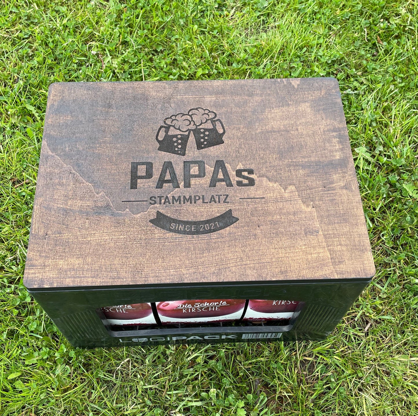 Bierkastensitz Holz personalisiert Geschenk für Männer Mobile Bierbank Vatertag Bierkistensitz Sitzauflage für Bierkiste Geburtstagsgeschenk