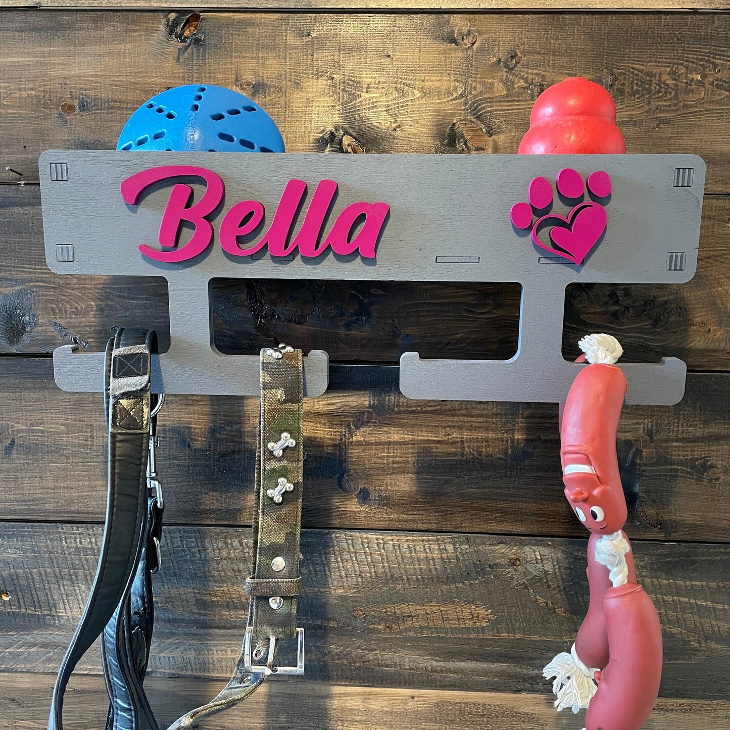Leinenplatz, Hundegarderobe personalisiert, Leinengarderobe, Leinenparkplatz, Leinenhalter, Hundeleine, Dogstation