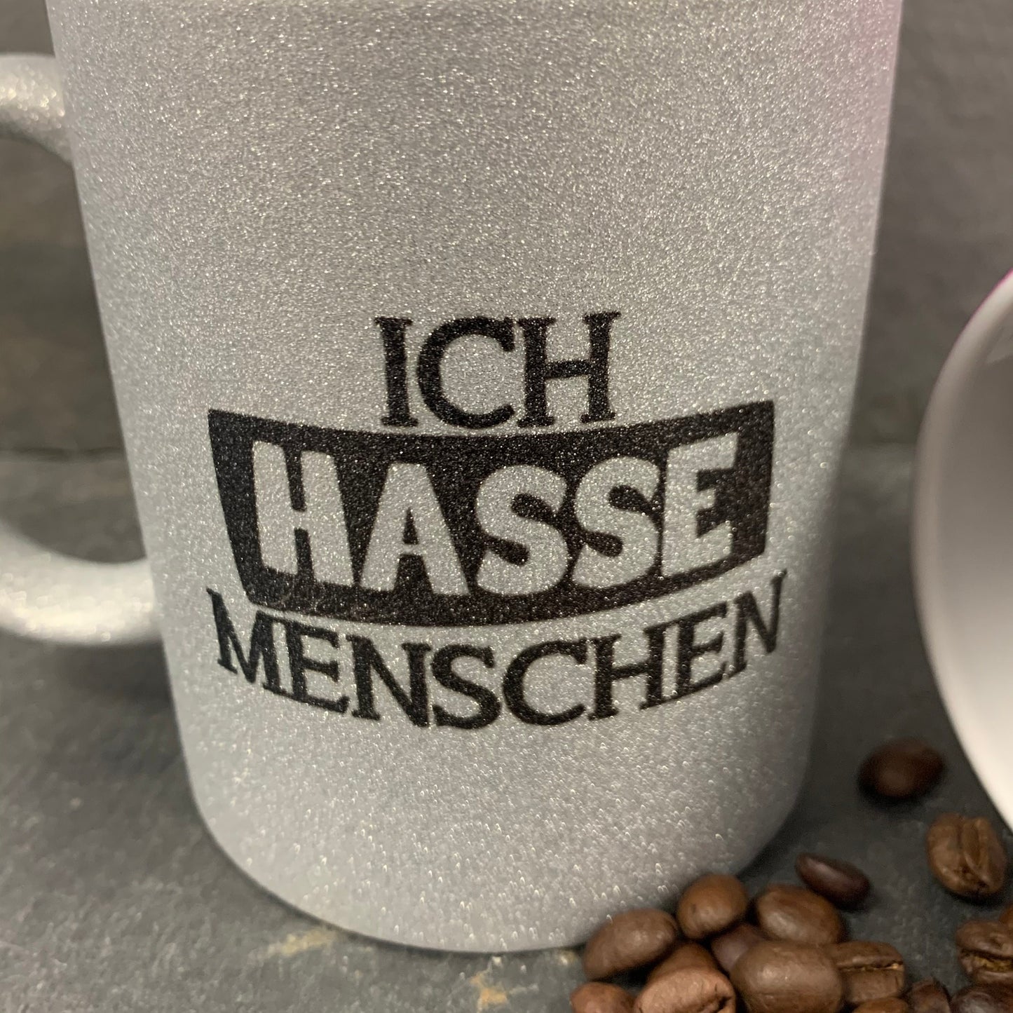 Ich hasse Menschen Glitzer Tasse in pink, silber oder schwarzweiß, Kaffeetasse, Kaffeebecher