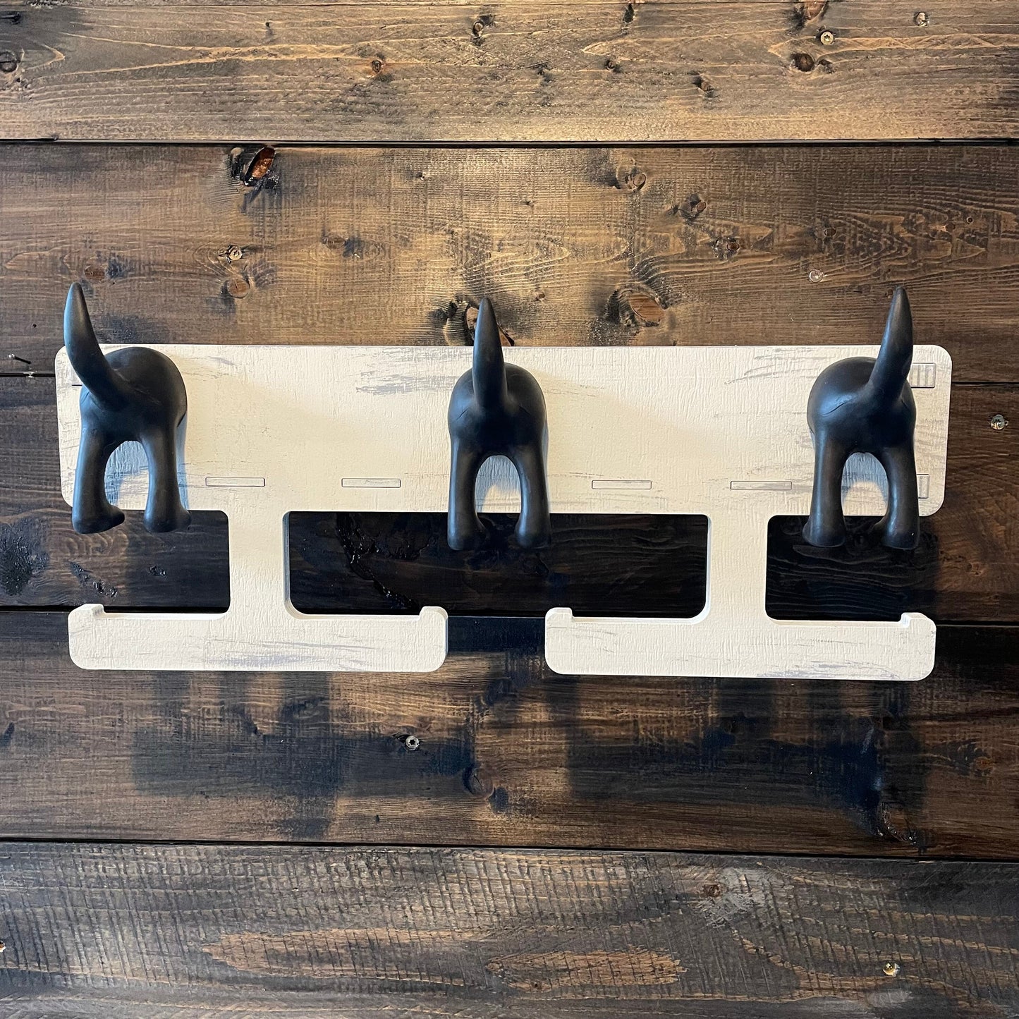 Leinenplatz, Hundegarderobe personalisiert, Leinengarderobe, Leinenparkplatz, Leinenhalter