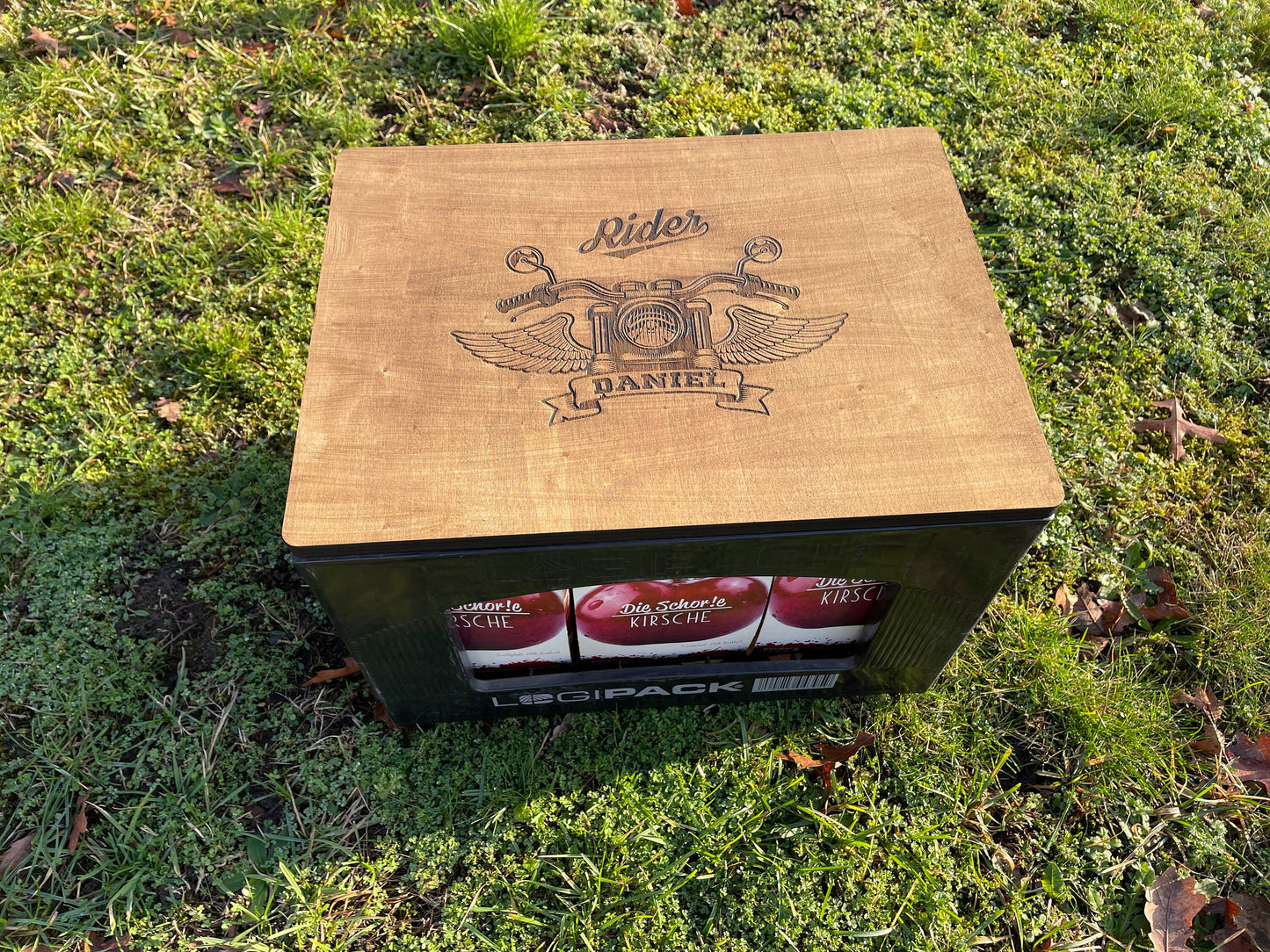 Motorrad Bierkastensitz, Biker, personalisiert, Geschenk für Männer, Mobile Bierbank, Vatertag, Sitzauflage für Bierkiste