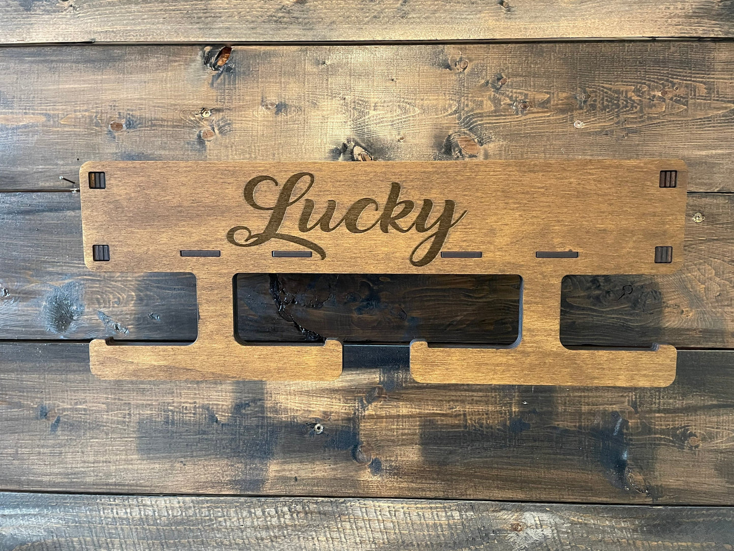 Leinenplatz, Hundegarderobe personalisiert, Leinengarderobe, Leinenparkplatz, Leinenhalter, Hundeleine, Dogstation