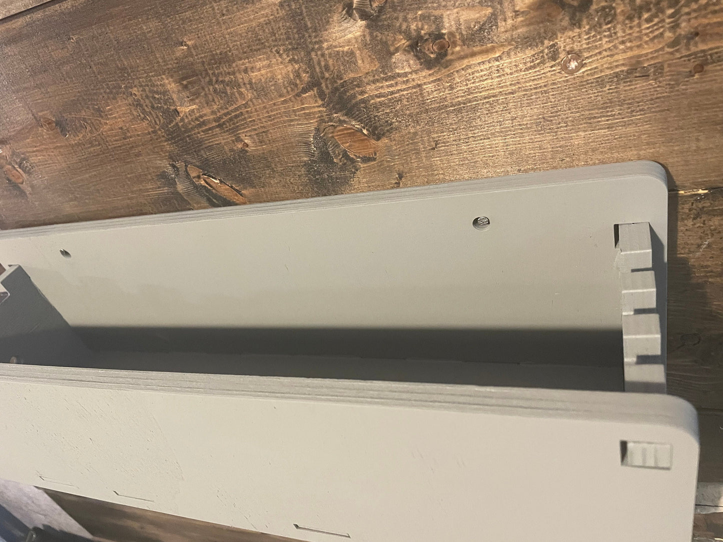 Hundegarderobe mit Treibholzstock, Leinenplatz, personalisiert, Leinengarderobe, Leinenparkplatz, Leinenhalter, Hundeleine, Leine aufhängen