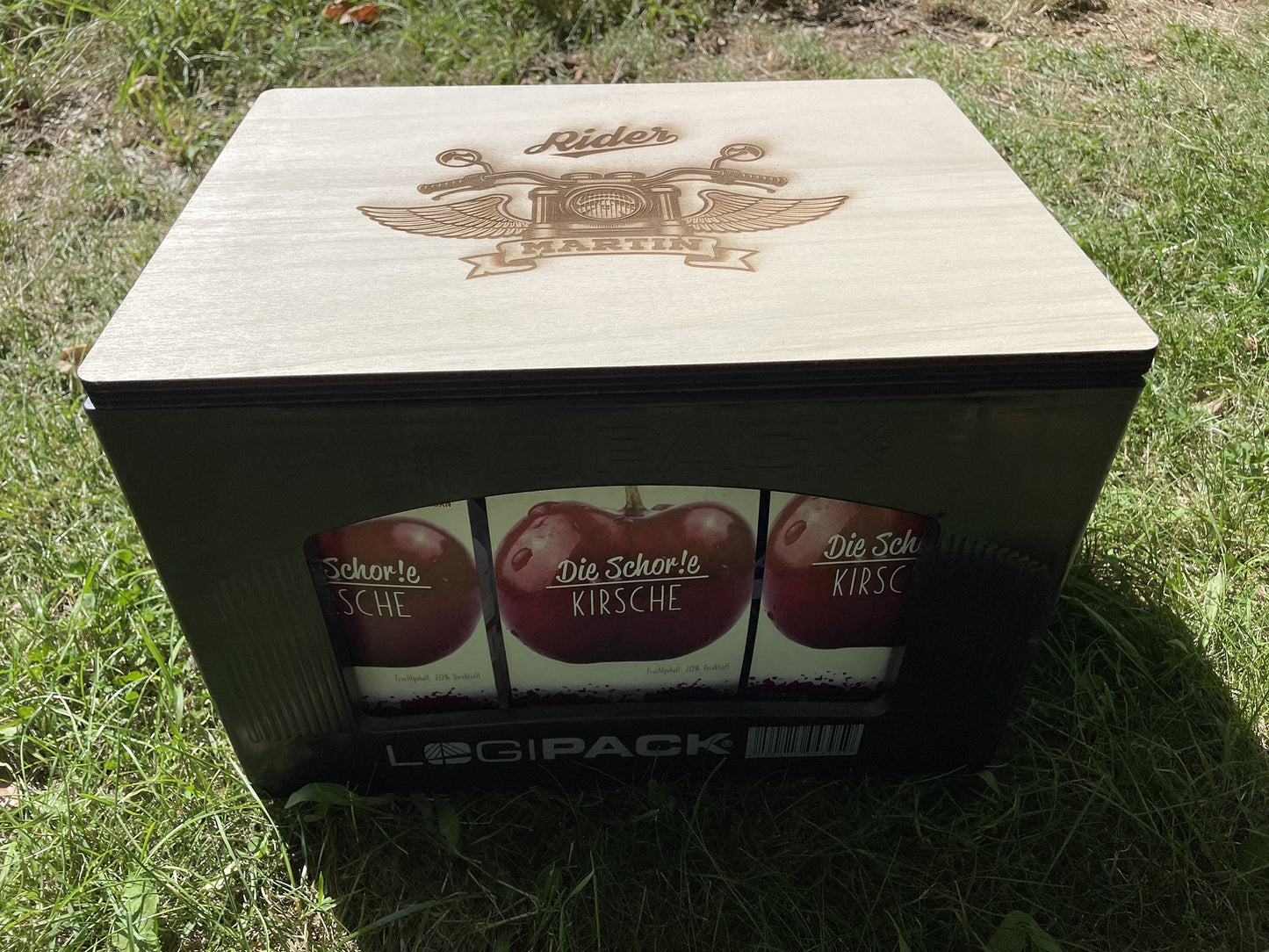 Motorrad Bierkastensitz, Biker, personalisiert, Geschenk für Männer, Mobile Bierbank, Vatertag, Sitzauflage für Bierkiste