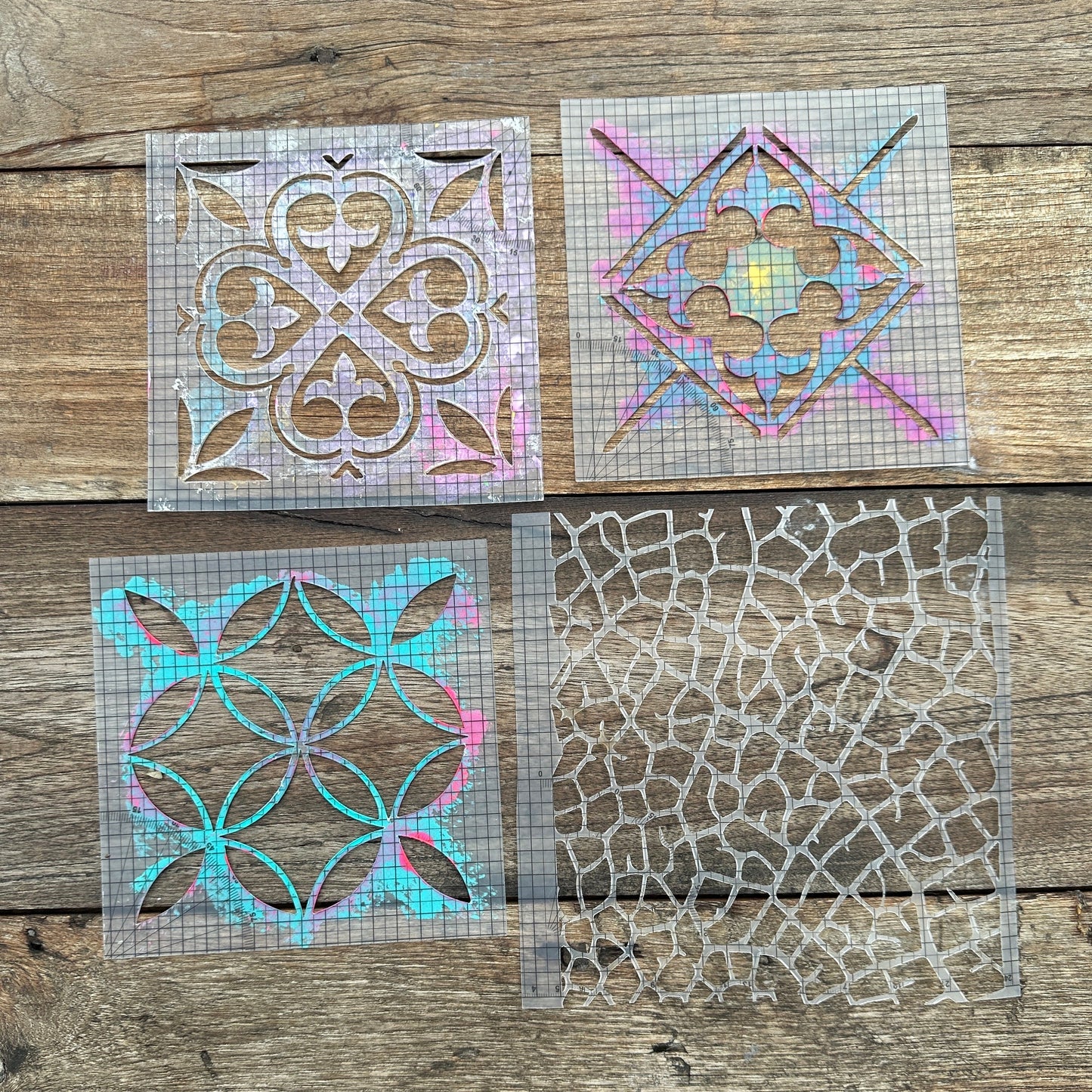Wiederverwendbares Lackierschablonen-Set aus 6 Musterschablonen für zB Wand, Gemälde, Möbel, Stoff, Werkzeug, Fußböden