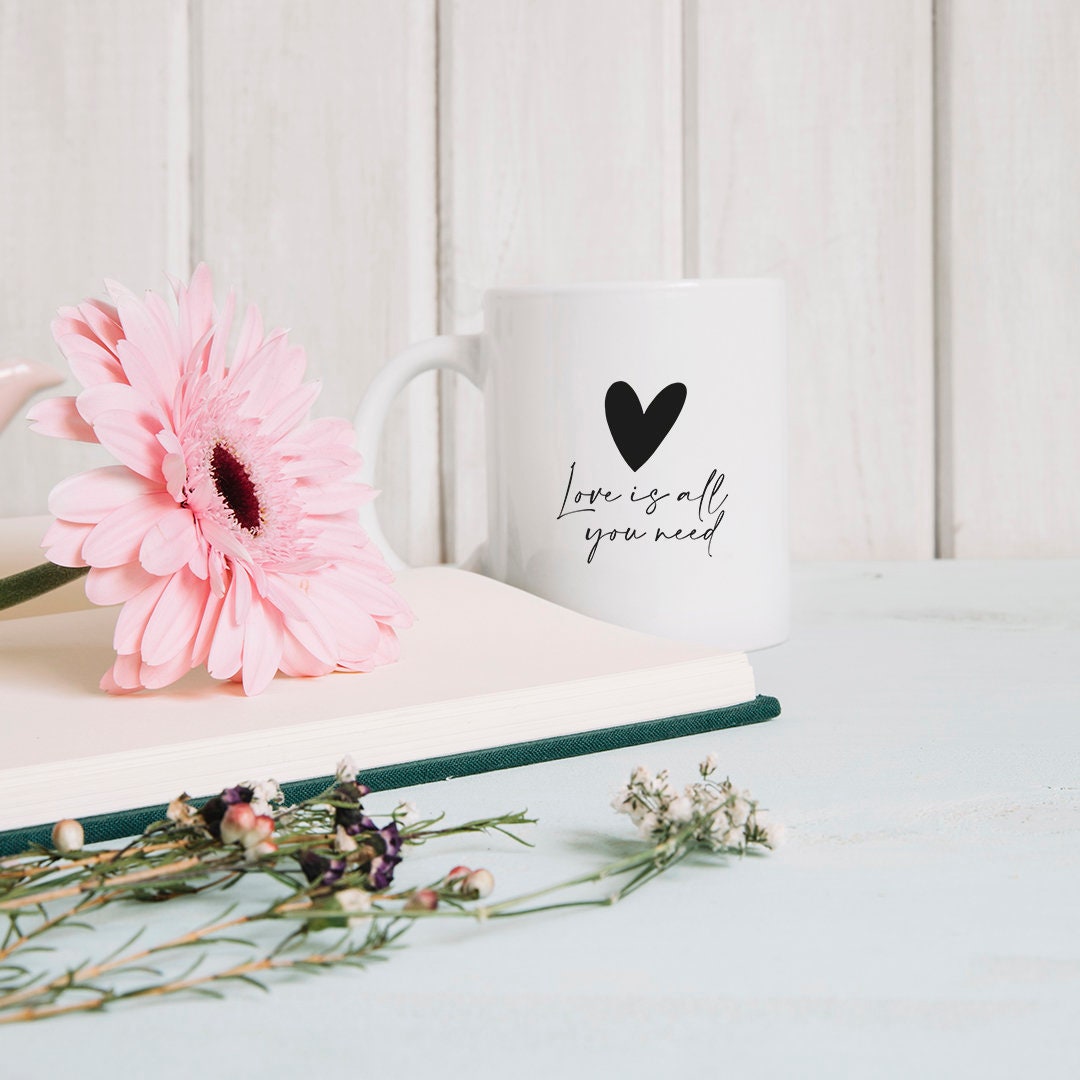 Tasse mit Spruch "Love is all you need" Kaffeetasse | Kaffeebecher | Valentinstag | Liebe