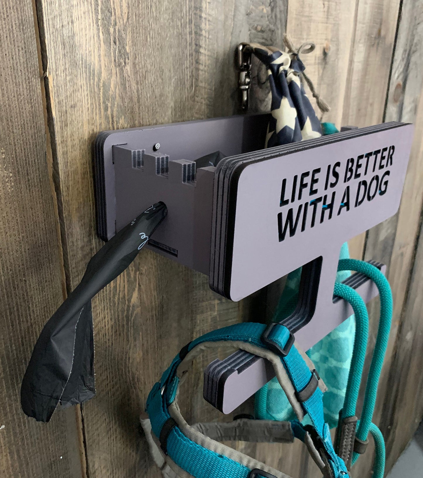 Hundegarderobe personalisiert, Leinengarderobe, Leinenparkplatz, Leinenhalter, Leinenplatz, Leine aufhängen