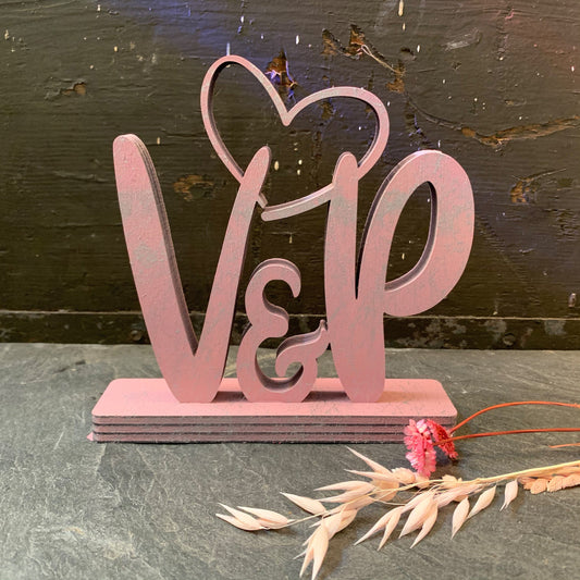 Holz Buchstaben | Initialien mit Herz | stehend | Hochzeitsgeschenk | dekorative | Liebeserklärung | Valentinstag