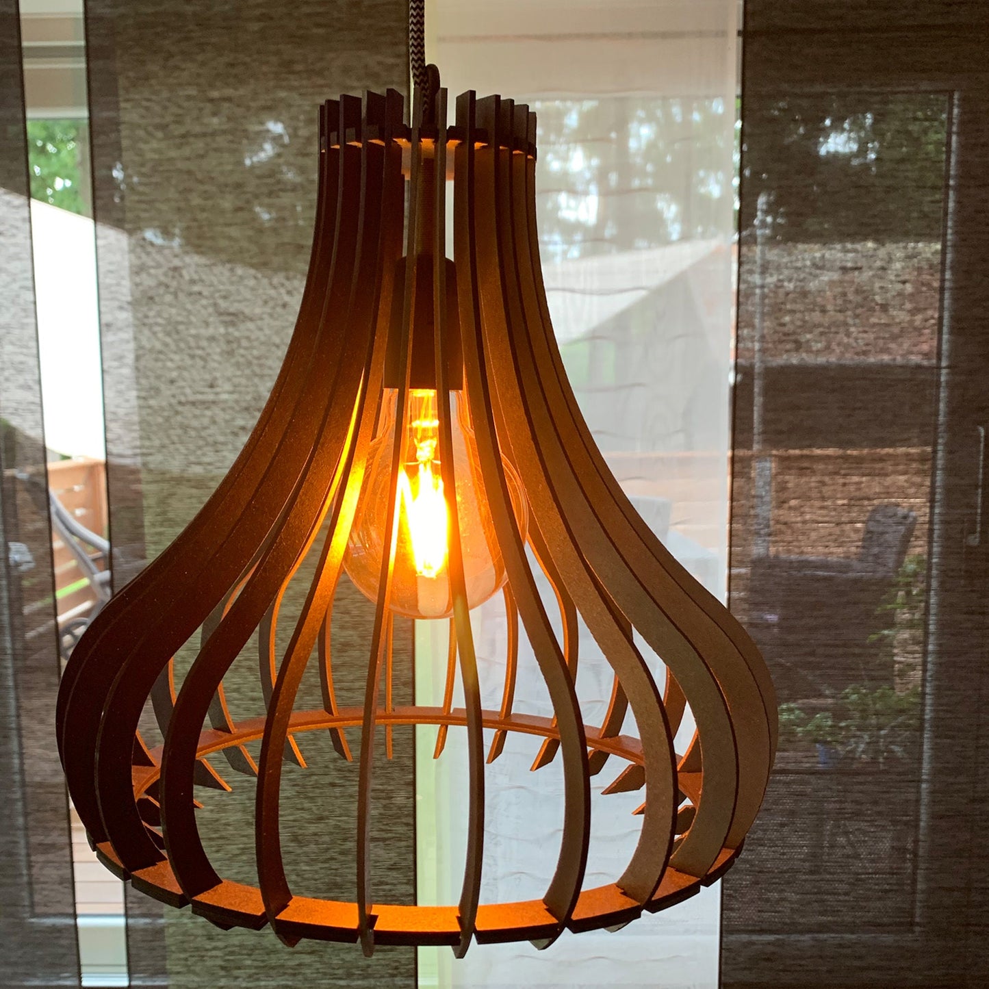 Hängelampe "Amy", Lampenschirm, Hängeleuchte, Beleuchtung, Deckenleuchte, hängende Esszimmerlampe, Pendellampe, Holzlampe, Lamellenlampe