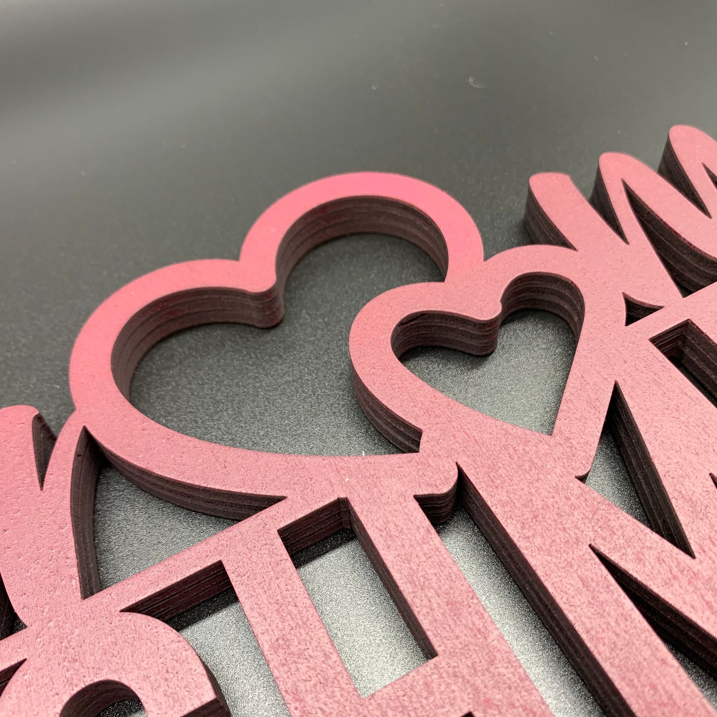 Türschild Familie | Mr & Mrs Familie | Familienschild | Familienname | Holzschild | personalisiert | Romantisches Motiv mit Herzen | 3D