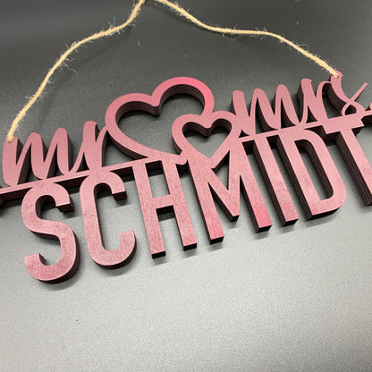 Türschild Familie | Mr & Mrs Familie | Familienschild | Familienname | Holzschild | personalisiert | Romantisches Motiv mit Herzen | 3D