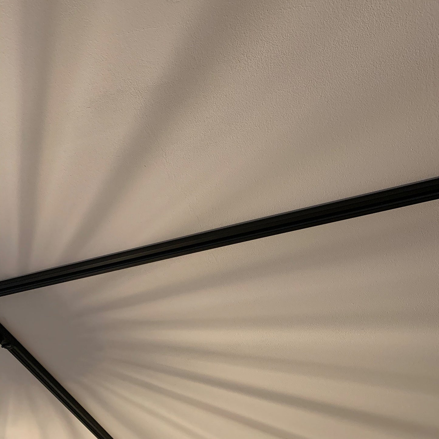 Hängelampe "Amy", Lampenschirm, Hängeleuchte, Beleuchtung, Deckenleuchte, hängende Esszimmerlampe, Pendellampe, Holzlampe, Lamellenlampe