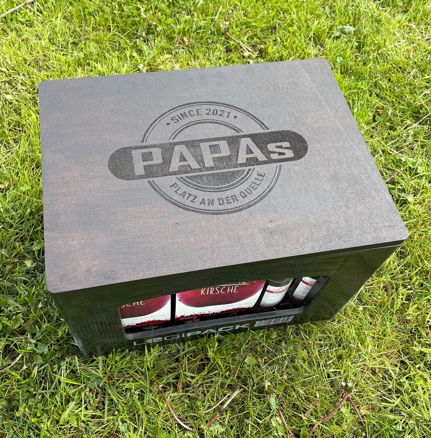 Bierkastensitz, Holz, personalisiert, Geschenk für Männer, Mobile Bierbank, Vatertag, Bierkistensitz, Sitzauflage für Bierkiste