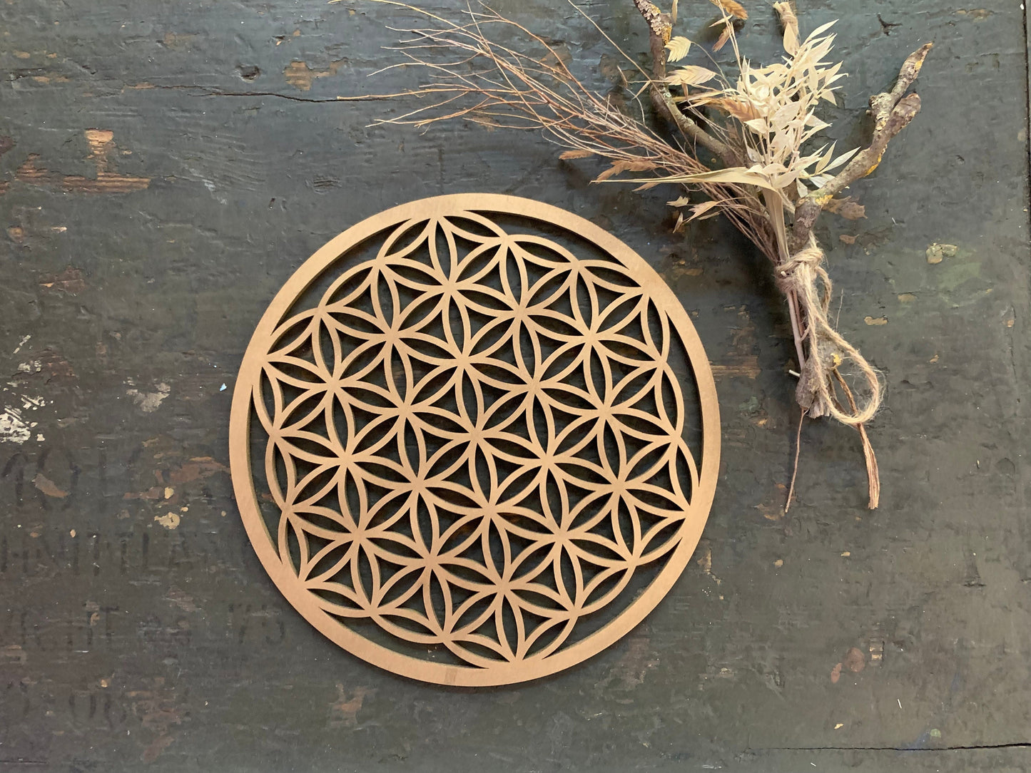 Blume des Lebens, 6mm, Wanddeko Wandkunst aus Holz Heilige Geometrie Holzblume Lithotherapie Nachladen - Ruhige Steine