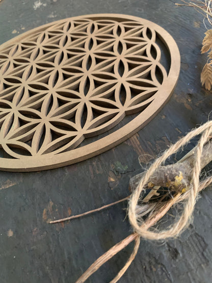 Blume des Lebens, 6mm, Wanddeko Wandkunst aus Holz Heilige Geometrie Holzblume Lithotherapie Nachladen - Ruhige Steine